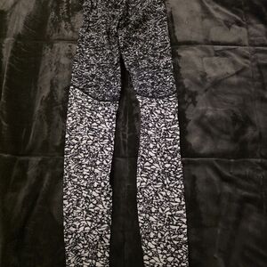 Lululemon Athletica Black and White Patterned Leggings